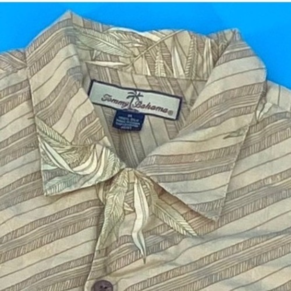 Tommy Bahama Relax Silk Camp Shirt Medium Sand Beige Gold Tropical Palm Leaf